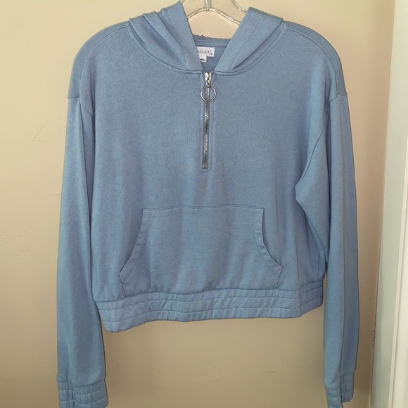Tops - light blue cropped hoodie